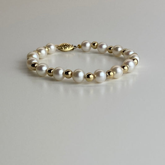Classic Pearl & 14K Gold Accent Bracelet