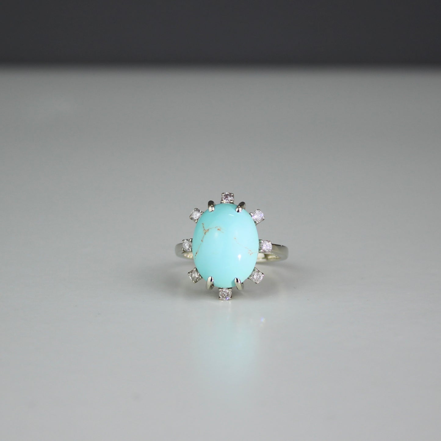 Stunning Turquoise and Diamond Ring