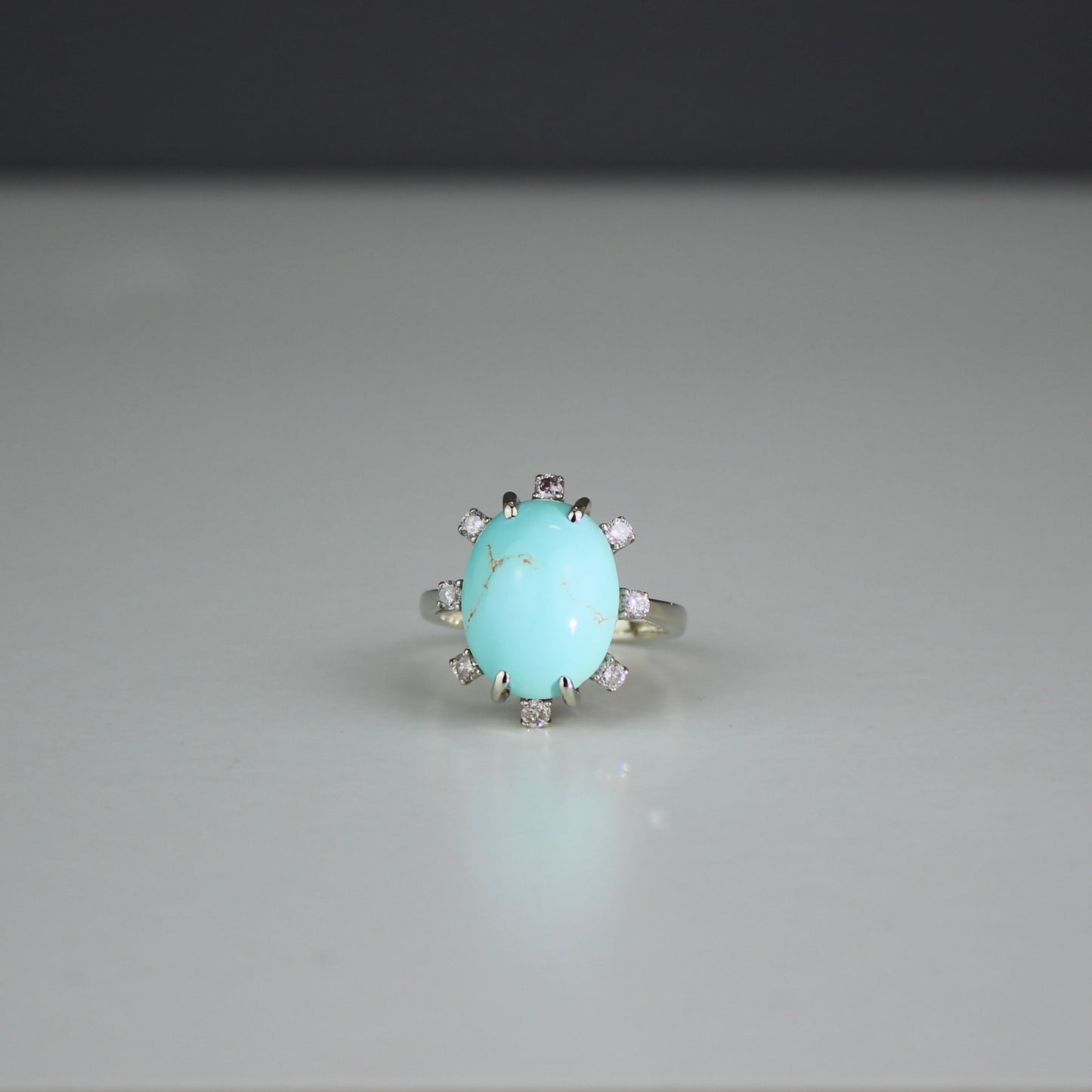 Stunning Turquoise and Diamond Ring