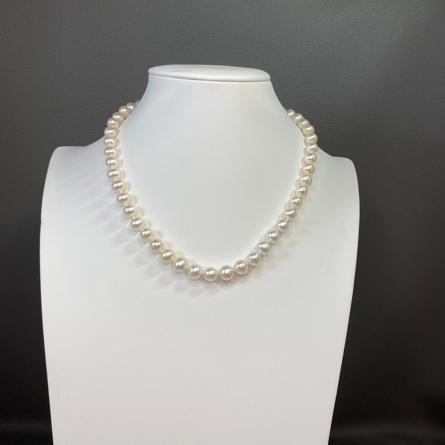 Classique Cultured Freshwater Pearl Necklace